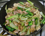 ちくわぶ&青梗菜&豚こま肉の中華炒め作り方5写真