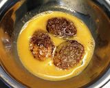 お弁当に☆冷食ハンバーグでピカタ☆作り方3写真