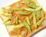 新玉×セロリのチリマヨチーズトースト作り方5写真