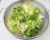 おぼろ豆腐のカッテージチーズ風サラダ作り方3写真