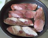 身体に嬉しい♡ブリの黒酢煮照り焼き✿作り方1写真