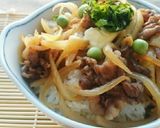 ランチに✾牛肉と新玉ねぎのバター醤油丼作り方3写真
