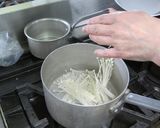 えのきとレタスの健康スープ作り方2写真
