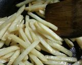 ☆ﾋﾟｰﾏﾝとﾎﾟﾃﾄのｺﾝｿﾒ炒め☆作り方2写真