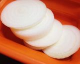 甘〜い♡新玉ねぎのバターソテー作り方1写真
