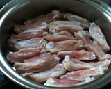 超簡単　手羽中の焼肉のたれ煮込み作り方1写真