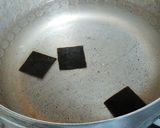 ニラ味噌汁（赤味噌入）：甘味が出て美味作り方1写真