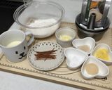 みつばちバジー☆かぼちゃ風味のちぎりパン作り方1写真