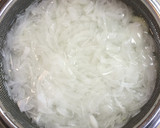 簡単！蒸しささみと新玉ねぎのぽん酢サラダ作り方3写真