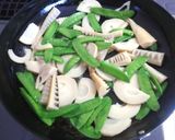 塩トマトで♪竹の子と絹さやのバター炒め✿作り方3写真