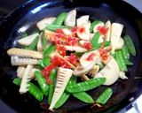 塩トマトで♪竹の子と絹さやのバター炒め✿作り方5写真