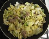 春キャベツと豚肉で、ゴハンがすすむ炒め物作り方4写真