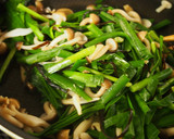 簡単♪ニラとしめじの塩昆布和え作り方9写真