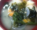 旬の新玉ねぎとほうれん草の6色彩味噌汁◆作り方6写真