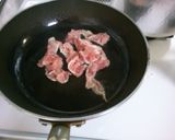 豚肉と玉ねぎ　しめじピーマンの肉野菜炒め作り方3写真