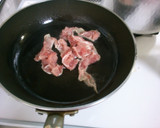豚肉と玉ねぎ　しめじピーマンの肉野菜炒め作り方3写真