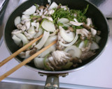 豚肉と玉ねぎ　しめじピーマンの肉野菜炒め作り方4写真