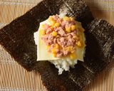 ツナコーンおにぎらず作り方1写真