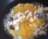 きのこが入った親子丼作り方2写真