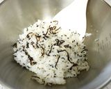 香ばしい！焼売入り焼オイルおにぎり♪作り方2写真