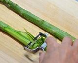うどとアスパラのごま酢味噌かけ作り方1写真