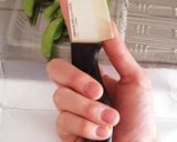 美しく。スナップえんどうの筋取り作り方2写真