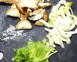 生しいたけとセロリのナンプラー炒め作り方1写真