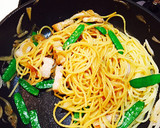 使いきり！豚バラと絹さやの和風パスタ作り方5写真