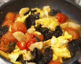 カンパリトマトのキクラゲと卵の炒め物作り方5写真