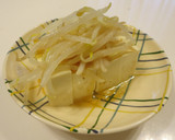 特製冷奴～もやしとネギとごま油作り方4写真
