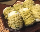 ネギ胡麻オニギリのとろろ昆布巻き作り方3写真