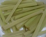 ふきの下準備と油炒め。作り方5写真