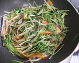 豆苗ともやしの炒め作り方3写真