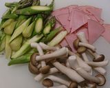疲労回復★アスパラとハムのチーズ炒め作り方1写真