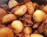 新じゃがと肉の炒め煮♡ホクホク〜♡作り方10写真