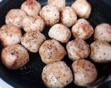 ☆一味違う⁉︎肉巻きおにぎり☆作り方4写真