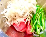ダイエット夕食✿トマトと酢玉ねぎのサラダ作り方3写真