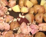 鶏もも肉とじゃがいものバジル炒め♪作り方4写真