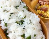 三陸の香り♡茎わかめとごま油のおにぎり作り方4写真