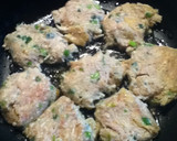 簡単すぎ☆豚挽肉と厚揚げ＆えのきのバーグ作り方6写真