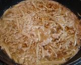 麺つゆで簡単！鶏ひき肉とごぼうの柳川風丼作り方3写真