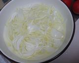 新玉ねぎ・トマト・塩昆布の簡単サラダ♪作り方1写真