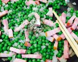 グリーンピースとベーコンの温卵チーズのせ作り方3写真