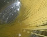 鶏ムネ肉ときのこの味噌バターパスタ作り方2写真