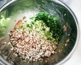 味付けバッチリ！ジューシー焼き餃子作り方3写真