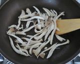 高菜漬けときのこのピリ辛炒め作り方1写真
