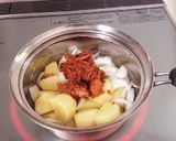 子供が大好き!甘辛なじゃがいもの煮物♡作り方3写真