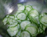 胡瓜と海草の梅酢和え作り方1写真