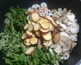 伸びたウド、イタドリ等の旨い油炒め＾＾）作り方6写真