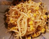 もやしとコーンのサラダ☆マヨカレー味作り方2写真